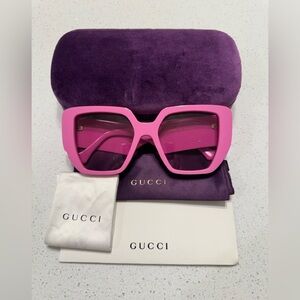 ❌SOLD❌ GUCCI GG0956S pink logo oversized sunglasses